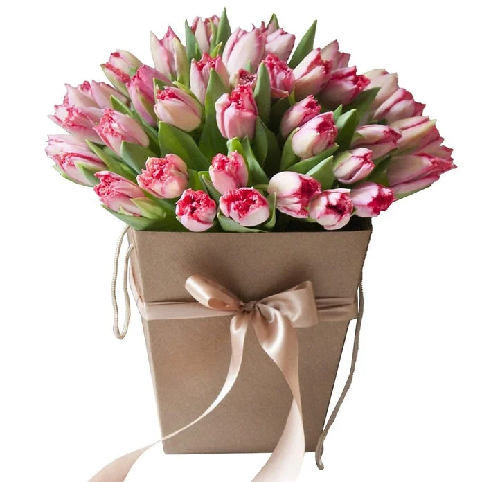 Композиция "39 тюльпанов в коробке"