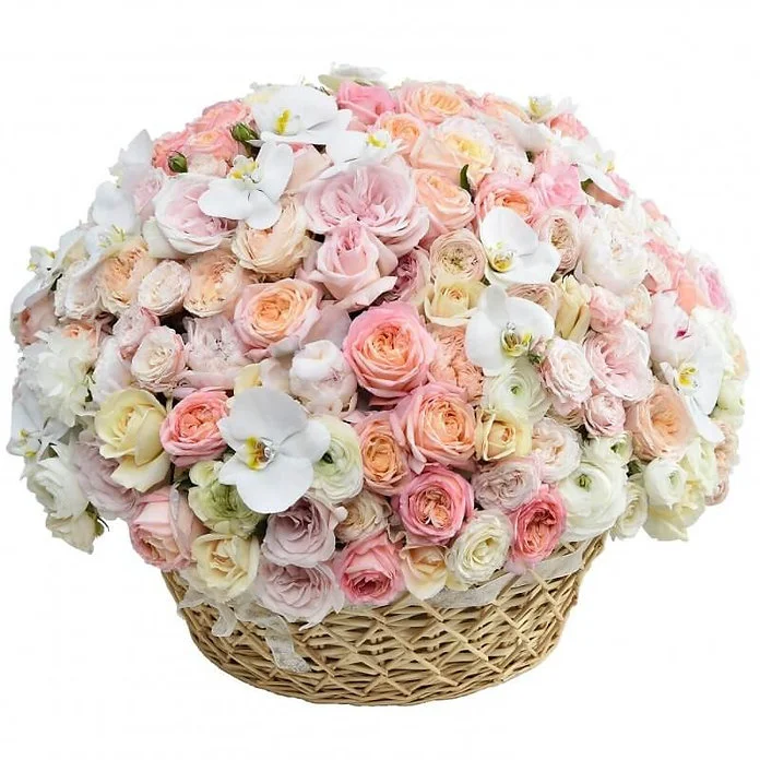 Корзина с цветами "Нежность"
